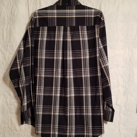 2/$10π§ 3XLT (TALL) Button-up Shirt - Picture 3 of 8